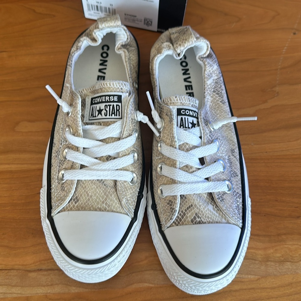 Converse Women's Shoreline Slip Sneakers